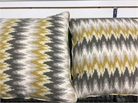 Indoor/outdoor pillows