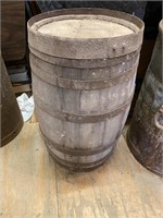 wooden barrel with lid