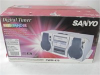 Sanyo Portable AM/FM Stereo In Box W/Remote