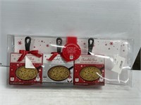 3 gift in 1 chocolate chip cookie mix with cast