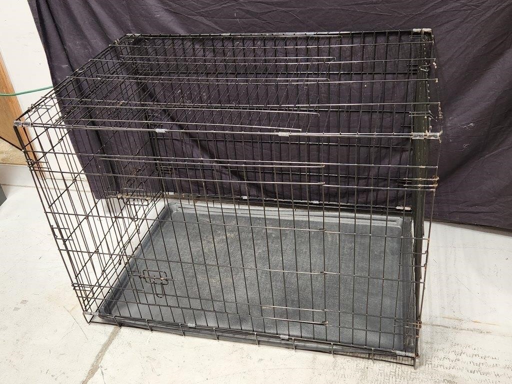 Animal  Crate #155
29.5×41.25×27.5