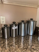 Kitchen containers