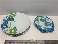 Modern Melmac Style Paisley Dinner Plates & S