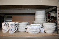 Lot of "Heartland" Dishes