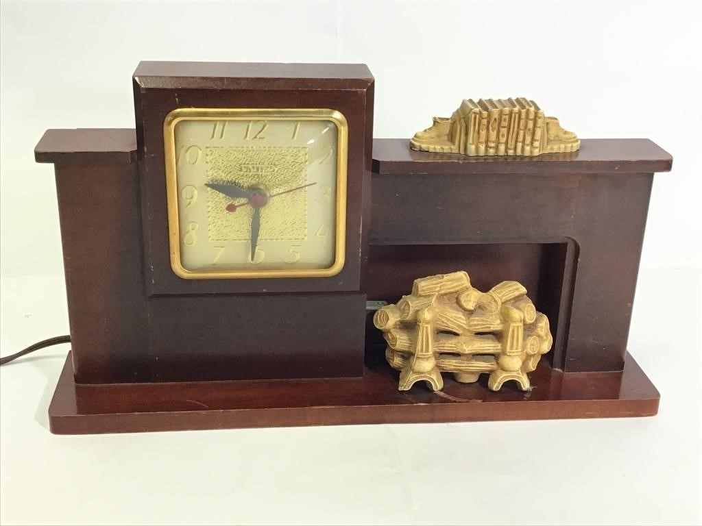 Vintage United Clock w Fireplace Light