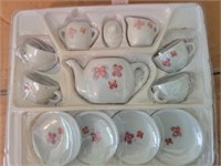 CHILDS TEA SET, SMALL WOODEN BOWLS, HONEY POT,