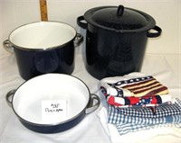 Cookware and Kitchen Towels