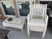 4 PLASTIC OUTDOOR ROSE CHAIRS & PLASTIC TABLE