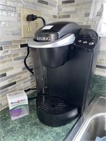 KEURIG SINGLE CUP POD SYSTEM COFFEE MAKER MODEL