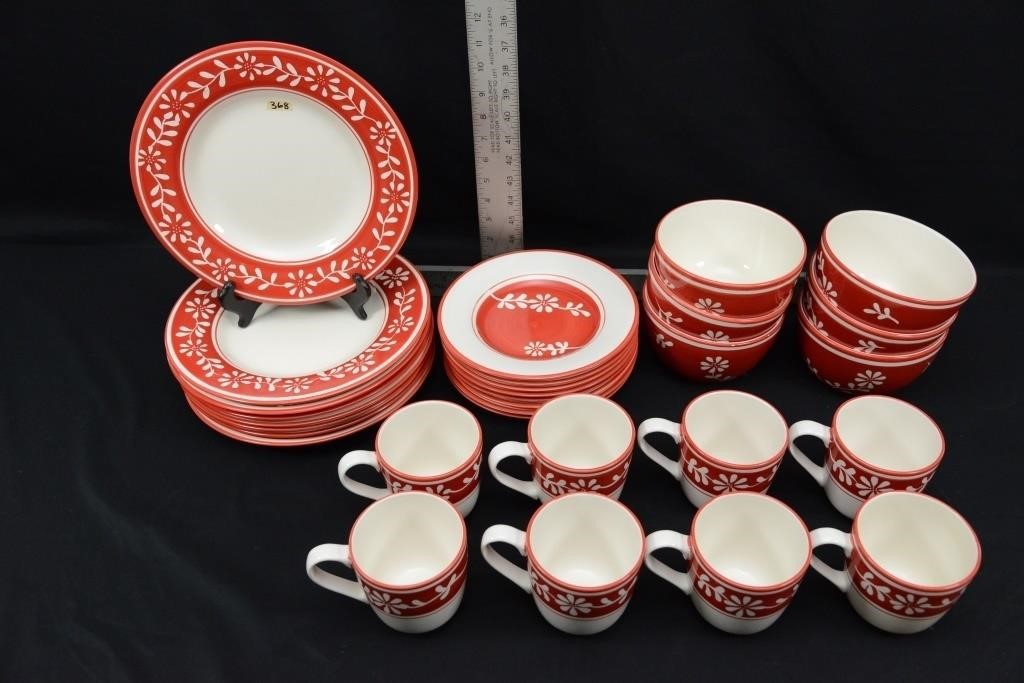 MARTHA STEWART CHINA SET