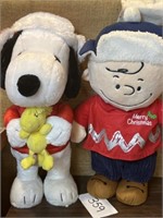 (2) 20" Stand up plush peanuts; snoopy / Charlie