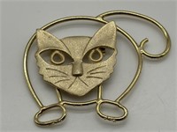Vintage MCM Gold Tone Figural Cat Brooch