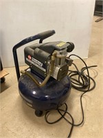 Campbell Hausfeld. Air compressor. Works.