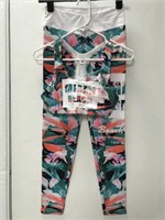 WOMEN'S ACTIVE SET SIZE MEDIUM