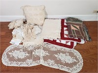 Blankets - Table Runners - Doilies