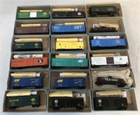 lot of 18 Athearn HO Tain Cars