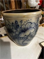 Stoneware planter w/blue floral