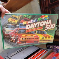 NASCAR DAYTONA 500 GAME (NEW)