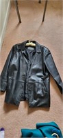 Women's leather jacket size undetermined