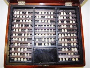 Antique Dentist's Supply Company Tooth Display Box