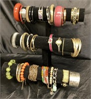 BRACELET BONANZA!!!  JEWELRY LOT