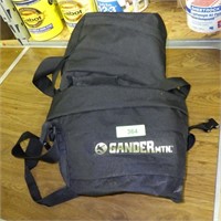 GANDER MOUNTAIN CANVAS GEAR / DUFFLE BAG