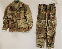 US military uniform. shirt small regular and small