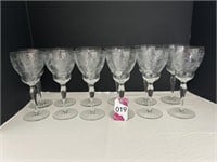 Vtg (12) Crystal Etched Wine Glasses