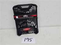 (1) 32 pc combination metric & SAE Wrench Set