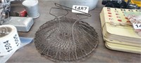 VINTAGE COLLAPSIBLE EGG GATHERING BASKET