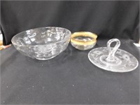 Elegant glass: finger bowl w/decorative gold band