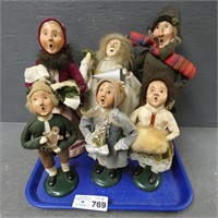 Byers Choice Caroler Dolls