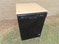 Whirlpool Portable Dishwasher, working cond