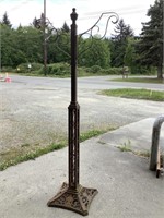 CAST IRON BIRD FEEDER/PLANT STAND