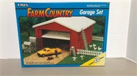 Ertl 1/64 Farm Country Garage Set