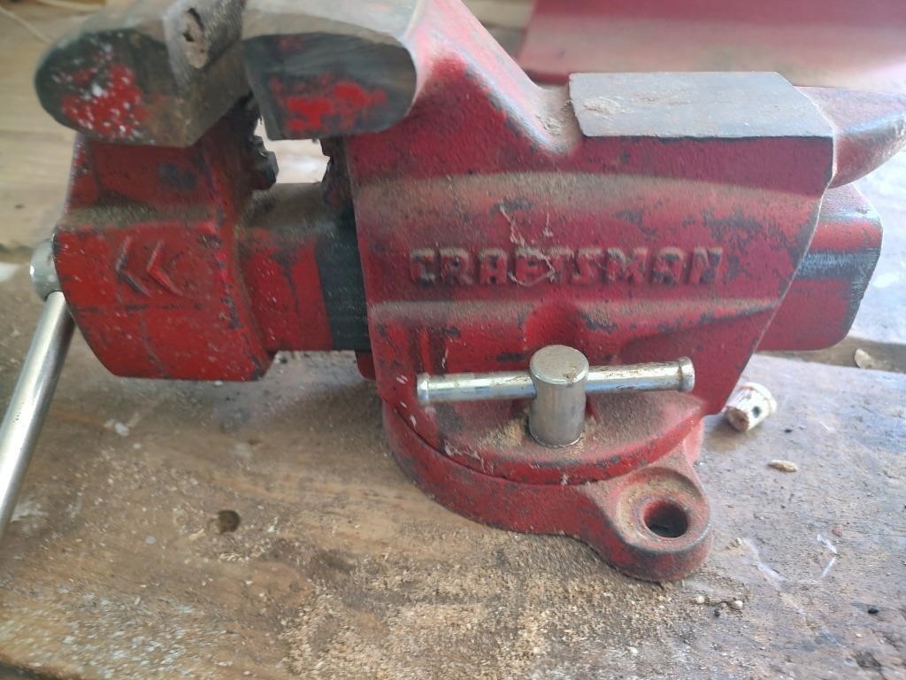 Craftsman Vise