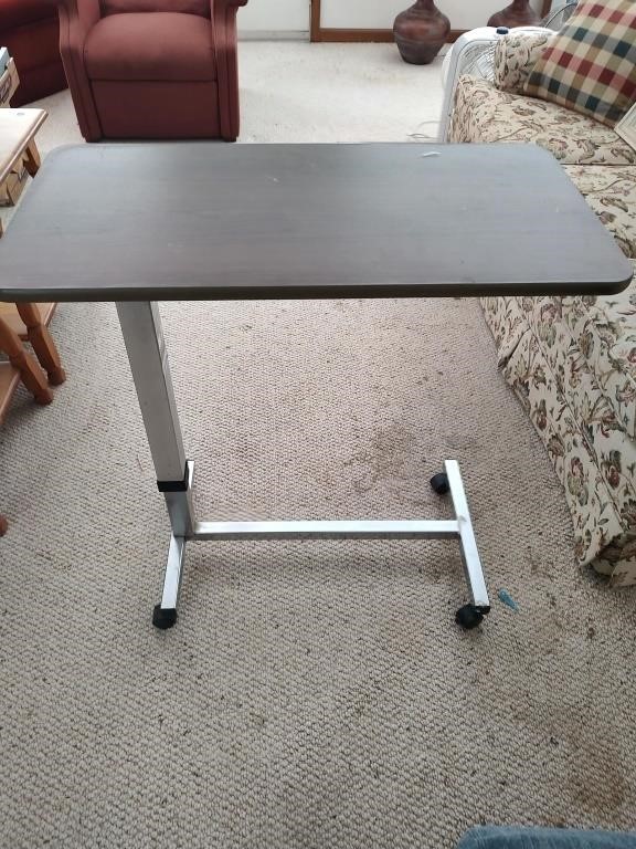 Caremax Bed Table