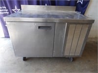 48" Refrigerated Work Tables With Backsplash