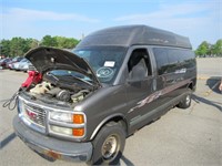02 GMC G3500 Savana  Subn BR 8 cyl  Started with