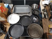 Mixed Pots, Pans & Bakeware Lot