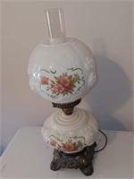 Gone with the wind lamp 24 inches tall very nice