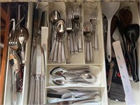 Kitchen drawer - flatware Reed & Barton