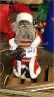 1 LOT ANIMATED SANTA