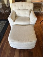 La-Z-Boy “Pearl” Chair and Ottoman-CLEAN!