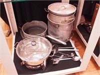 Collection of kitchen items, both vintage