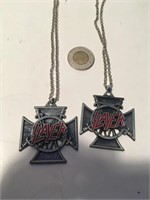 2 colliers pendentif SLAYER