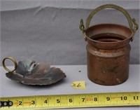 26P: vintage copper pail w/ cast handle