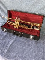 Yamaha trumpet with case -like new condition