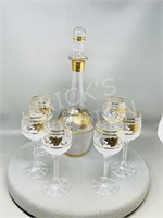 decanter w/ stopper & 6 glasses - 14.5" tall