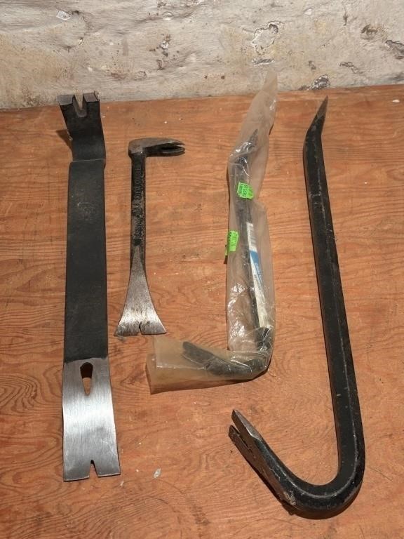 Assorted Crowbars, Various Sizes